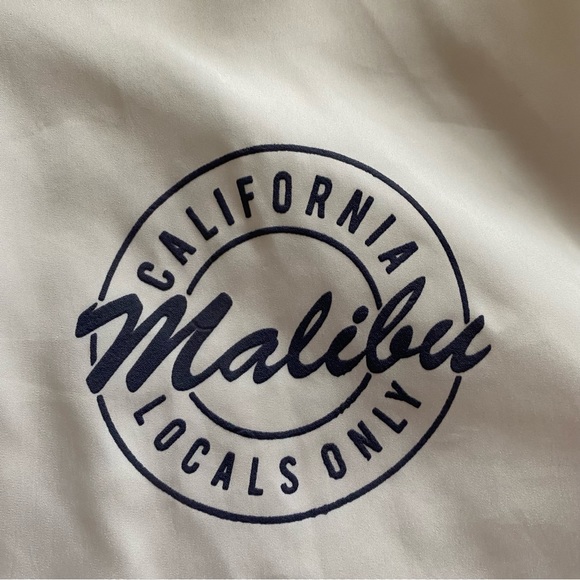 Brandy Melville Malibu Windbreaker - Picture 3 of 6